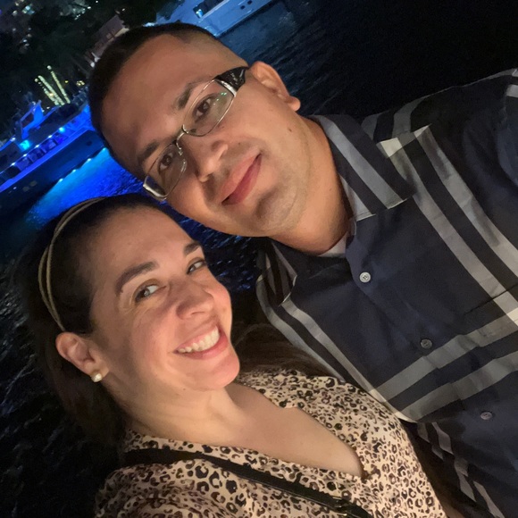 Meet your Posher, Ana - Picture 1 of 1